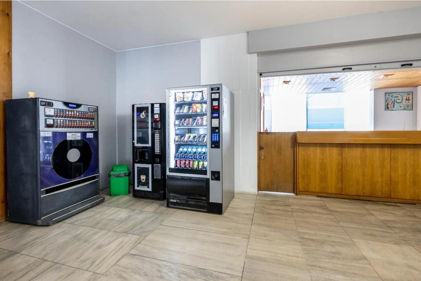 Luxury 2 Min Beach With Balcony, Ocean View, Wifi, Ac, Smarttv Portimão Exteriér fotografie
