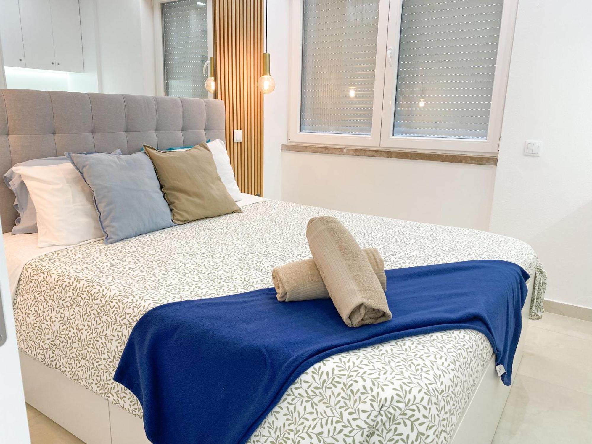 Luxury 2 Min Beach With Balcony, Ocean View, Wifi, Ac, Smarttv Portimão Exteriér fotografie