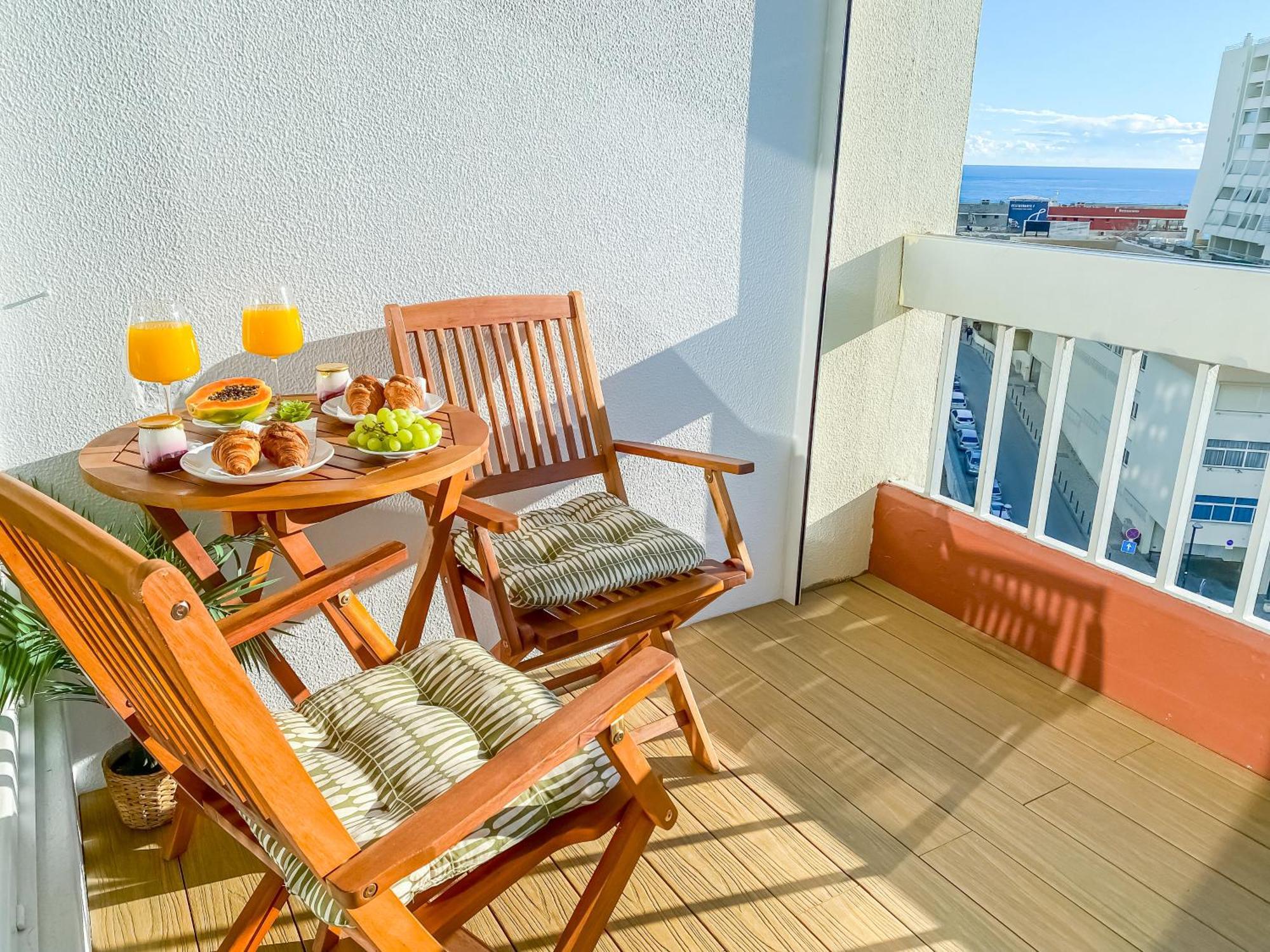 Luxury 2 Min Beach With Balcony, Ocean View, Wifi, Ac, Smarttv Portimão Exteriér fotografie